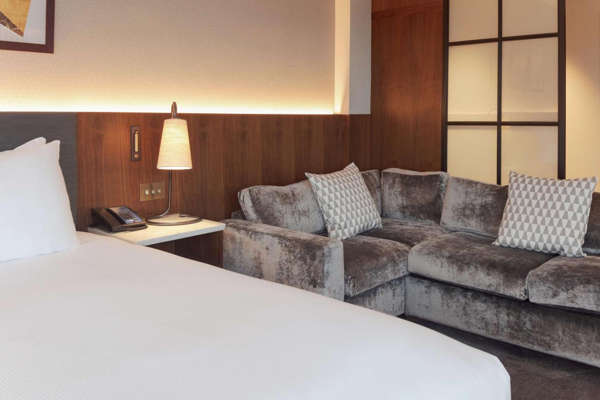 Hilton Отель 4*