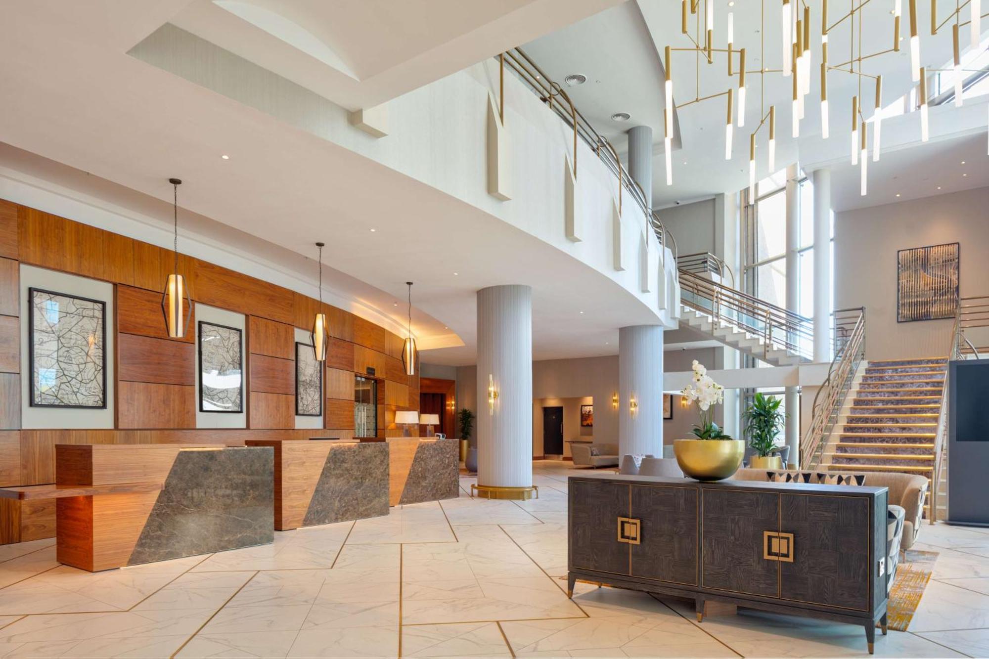 Hilton Отель