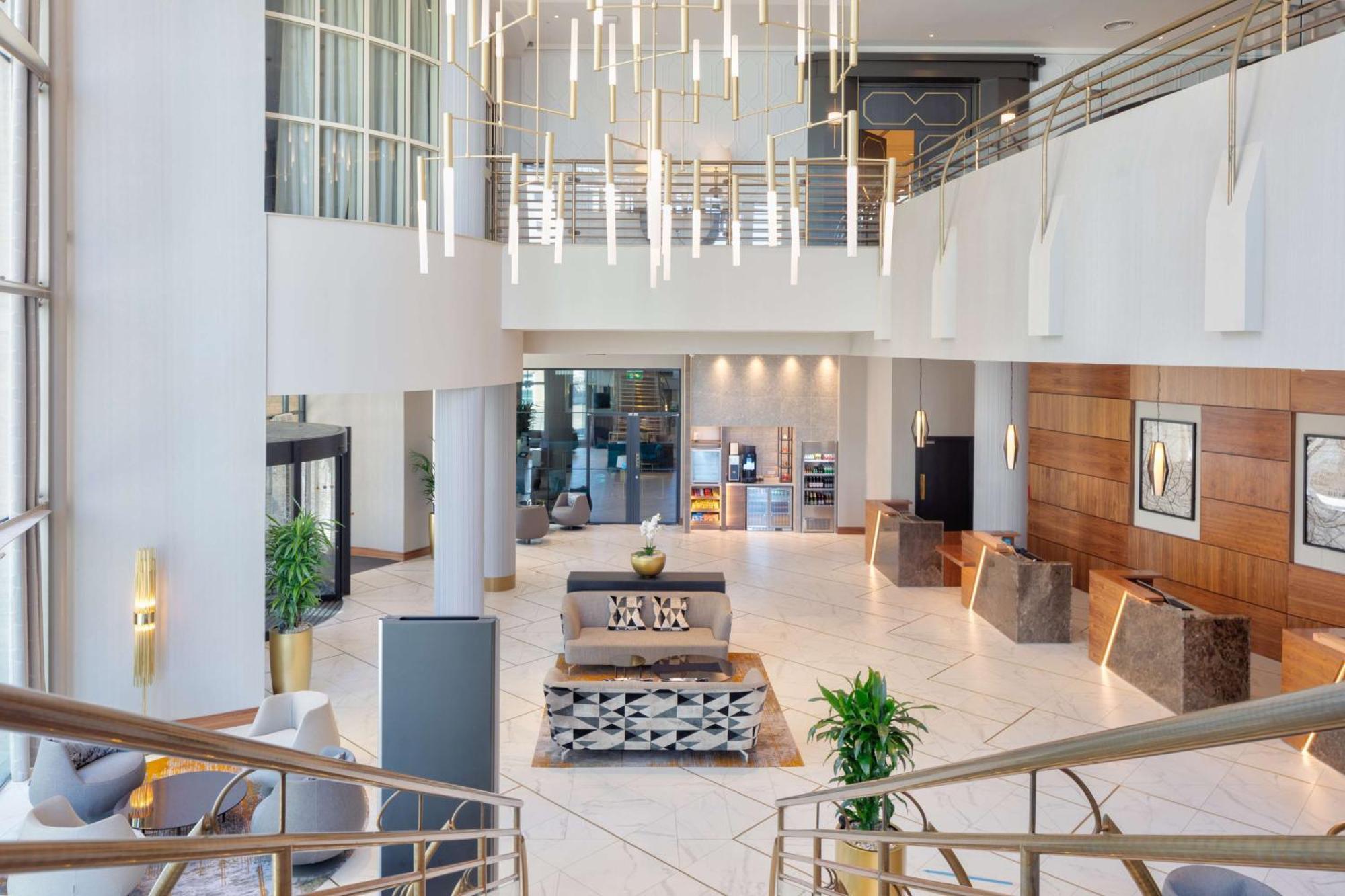 Отель Hilton 4*